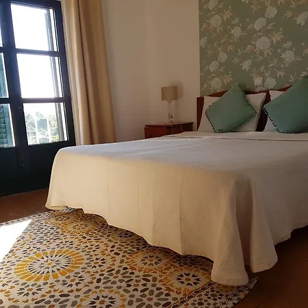 Casa Do Cabo De Santa Maria サグレス